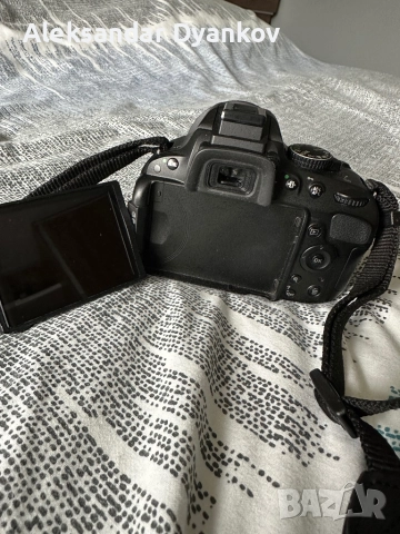 Фотоапарат Nikon D5100, снимка 3 - Фотоапарати - 52051056