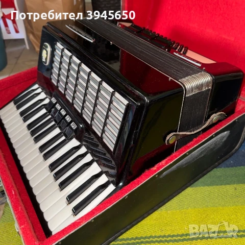Акордеон Weltmeister 60 баса , снимка 5 - Акордеони - 50756980