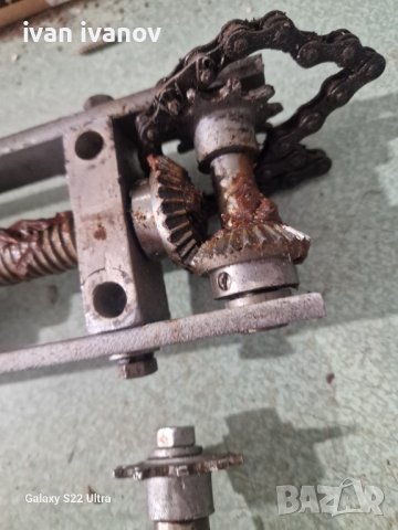 Винтови Предавки Пиньн Корона, снимка 9 - Резервни части за машини - 41723933