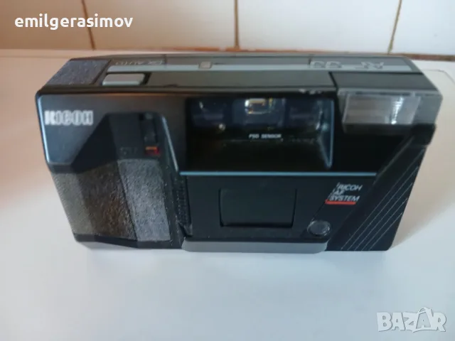 Аналогови фотоапарати ., снимка 10 - Антикварни и старинни предмети - 53506327
