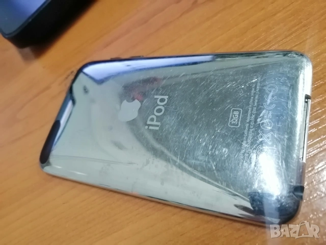 Apple iPod touch 3rd Generation 32 GB (Model A1318), снимка 7 - iPod - 53699402