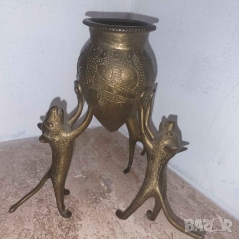 Ритуален съд с три вълчици ,бронз , снимка 3 - Антикварни и старинни предмети - 40295326