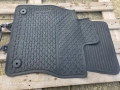 Оригинални предни гумени стелки VW Golf 7 - нови, снимка 2