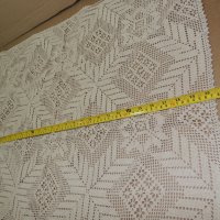 Плетена покривка, снимка 1 - Покривки за маси - 42553967