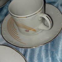 Български порцеланови чаши за късо кафе от времето на соца. , снимка 3 - Сервизи - 39386576