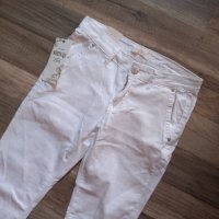 Нов бял панталон , снимка 2 - Панталони - 42100004