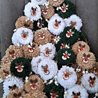 Коледни еленчета от прежда, снимка 8 - Коледни подаръци - 38687335