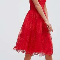 НЕВЕРОЯТНО КРАСИВА червена дантелена рокля с отворен гръб , снимка 2 - Рокли - 41451258