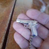 Стар ключодържател Пистолет CZ, снимка 4 - Други ценни предмети - 44718005