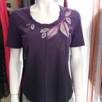 РАЗПРОДАЖБА- блуза трико в преливащи лилави цветове и апликации листа, снимка 2 - Тениски - 35678019
