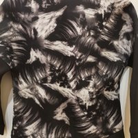 Дамска блуза S размер , снимка 4 - Блузи с дълъг ръкав и пуловери - 38995149