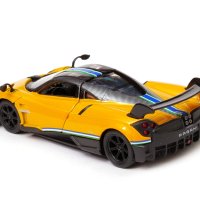 Pagani Huayra 2016 - мащаб 1:36 на KinSmart моделът е нов в кутийка, снимка 11 - Колекции - 42687025