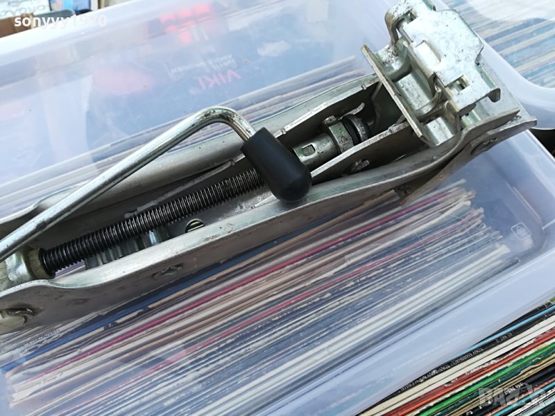 AUDI-ОРИГИНАЛЕН АЛУМИНИЕВ КРИК ОТ GERMANY 2204232020, снимка 1