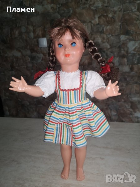 Красива стара колекционерска кукла , снимка 1
