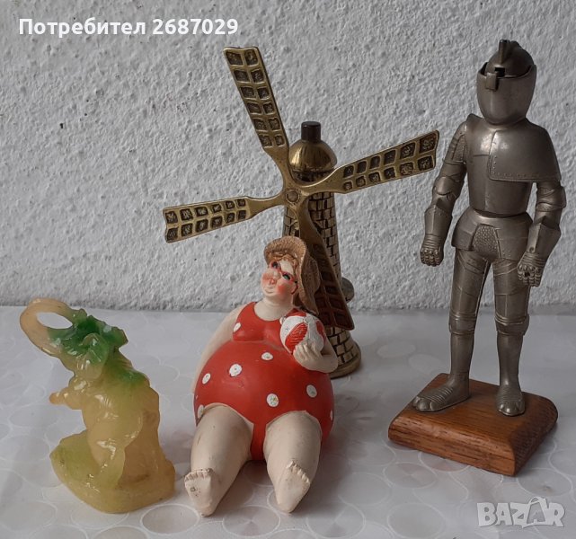 Дебелана на плаж, дебела жена с червен бански, снимка 1