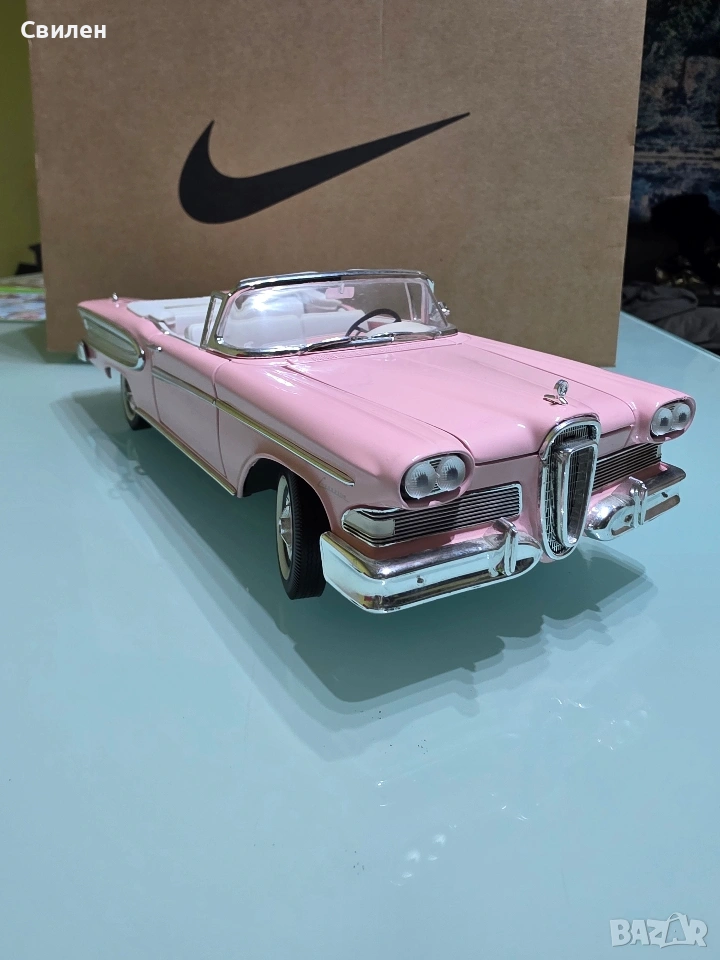 Модел на Ford Edsel мащаб 1:18, снимка 1