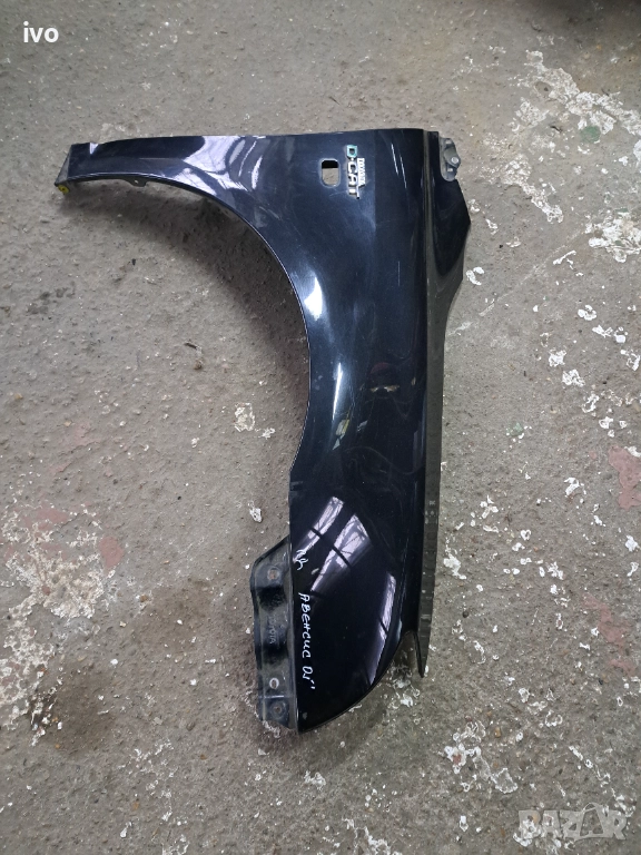 Продавам калник десен за Тойота Авенсис Т25 , снимка 1