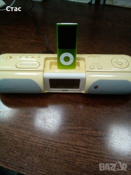 Микро stereo jvc radio,aux,ipod,calender/на батерий ,ток,12v.aкумулатор/2x6w+Айпод 4гб с музика, снимка 1
