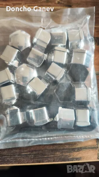 капачки за болтове на джанти , снимка 1