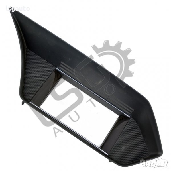 Лайсна около дисплей Mercedes-Benz E-Class (W212)(2009-2016) ID:90359, снимка 1