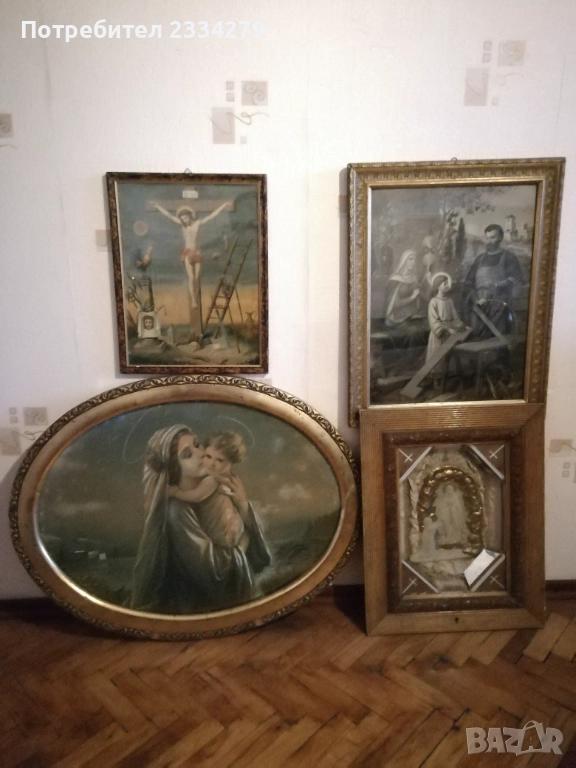 Стари икони в красиви дървени рамки., снимка 1