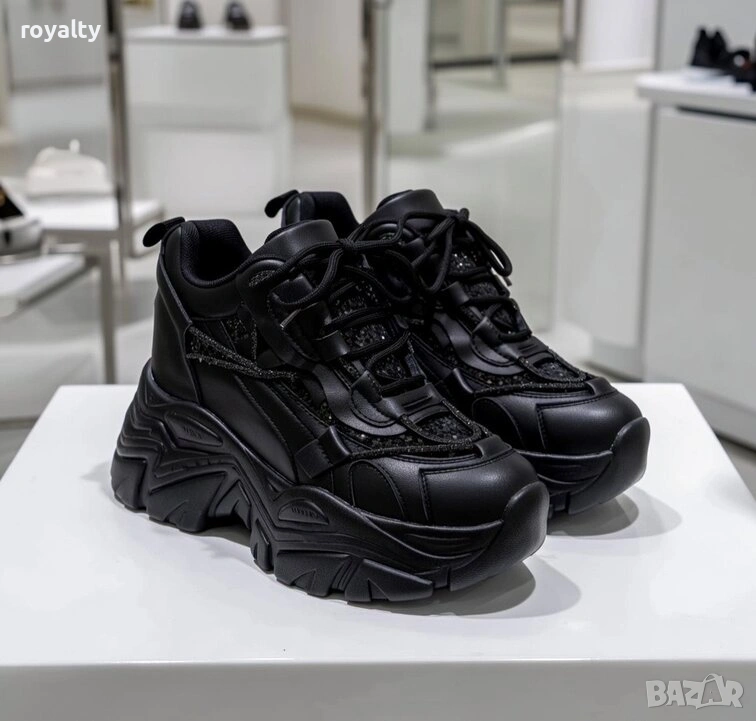 Кецове на платформа - черна кожа и брокат, снимка 1