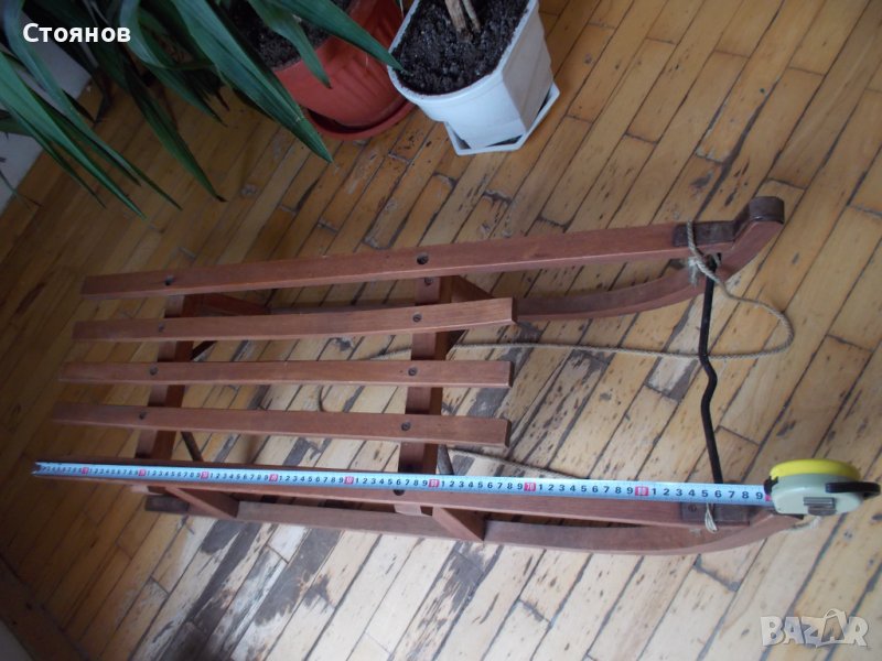 Зимна детцка махагонова шейна от соца., снимка 1