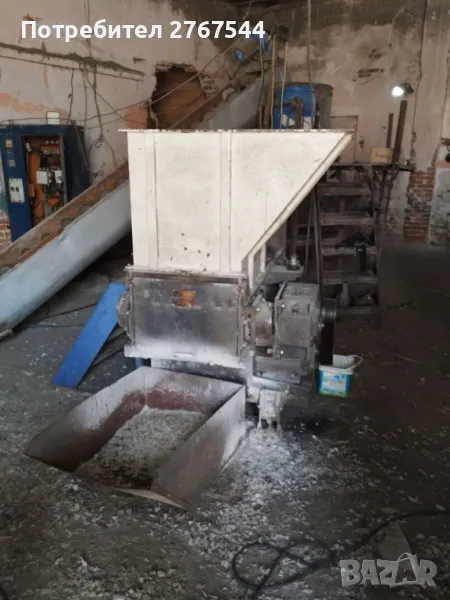 Продава се едновалов шредер за пластмаса, снимка 1
