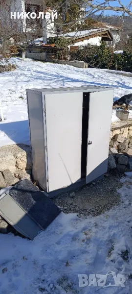 метален шкаф за медицински кислород, снимка 1