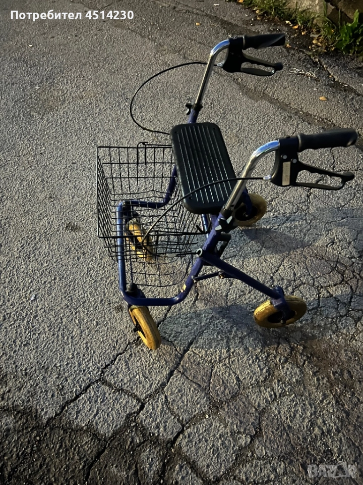 Триколесен ролатор с кошница и спирачки – стабилен и практичен, снимка 1