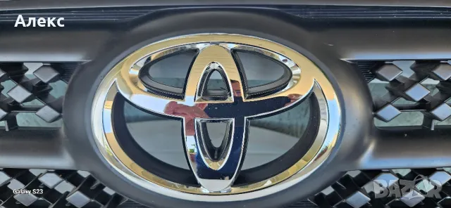 Предна решетка за Toyota Rav 4, снимка 2 - Части - 50070937