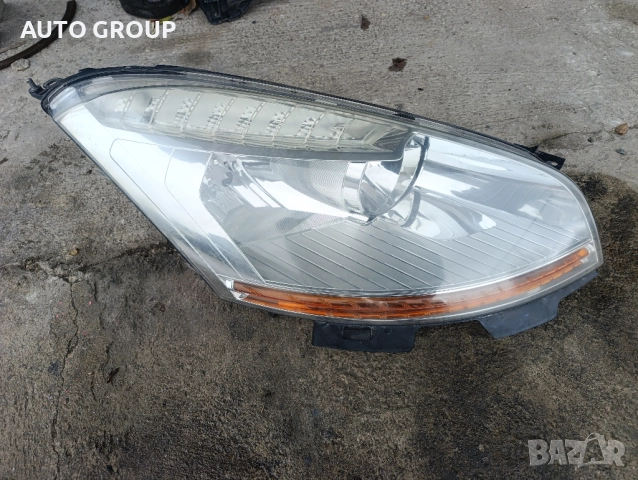 Фар десен Ситроен Ц4 пикасо / Citronen C4 Picasso