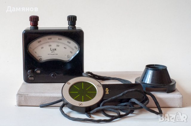 Лукс-метър, със стрелка, ВИНТИДЖ !