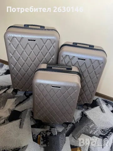 Среден куфар 69/46/28, снимка 1