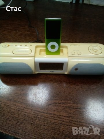 Микро stereo jvc radio,aux,ipod,calender/на батерий ,ток,12v.aкумулатор/2x6w+Айпод 4гб с музика, снимка 1