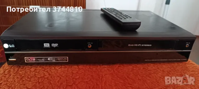 Продавам LG DVD recorder/VCR player combi, снимка 1 - Плейъри, домашно кино, прожектори - 48224281