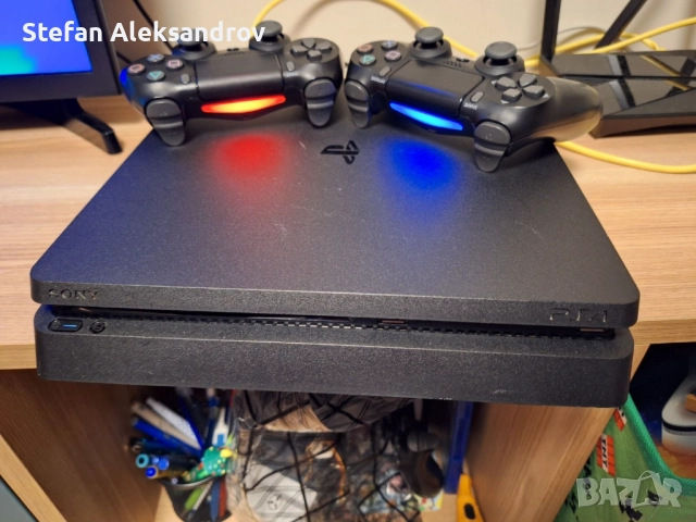 Playstation 4 slim + два оригинални контролера, 280 лв, снимка 2 - PlayStation конзоли - 52900016