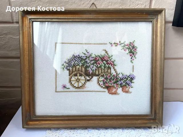 Красив гоблен от Англия с каручка и кошници с цветя, дървена рамка