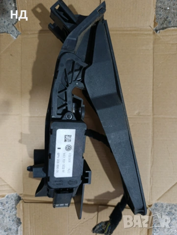 Педал газ VW Golf 5 Plus, снимка 2 - Части - 53495423