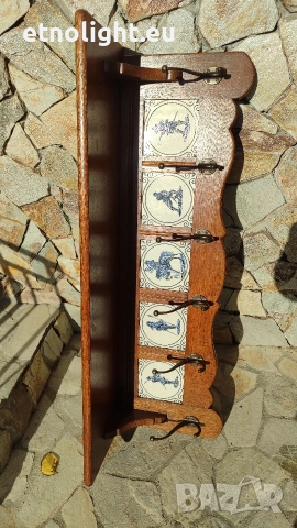 Уникална масивна дъбова закачалка с рафт отгоре и порцеланови плочки , снимка 9 - Закачалки - 52805904