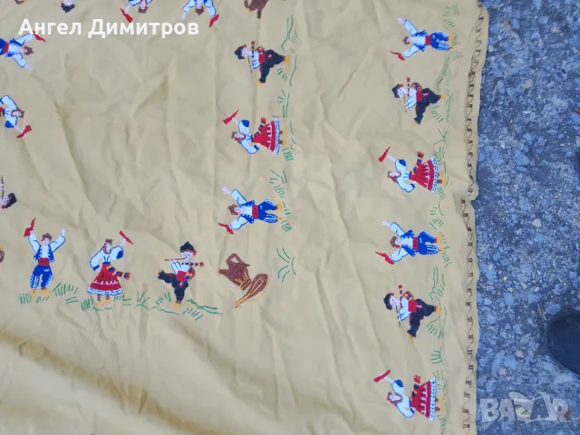 Голяма покривка бродерия , снимка 6 - Антикварни и старинни предмети - 47816268