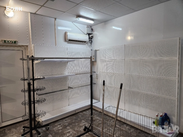МАГАЗИН-ЦЕНТЪРА НА ГОРНА ОРЯХОВИЦА , снимка 4 - Магазини - 52281758