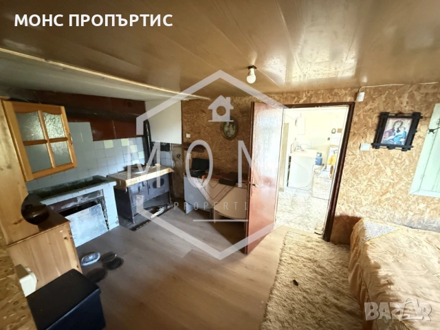 Двуетажна къща с два гаража в с. Обединение, обл. Велико Търново., снимка 7 - Къщи - 53325032