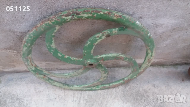 масивно възрожденско чигунено колело , снимка 14 - Антикварни и старинни предмети - 50659927