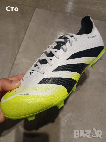 Футболни бутонки