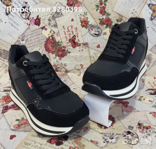 Модни дамски маратонки на платформа модел: D2272-1, снимка 2 - Маратонки - 42001270