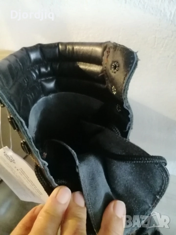 Мъжки зимни обувки 44н, снимка 4 - Мъжки боти - 51470990