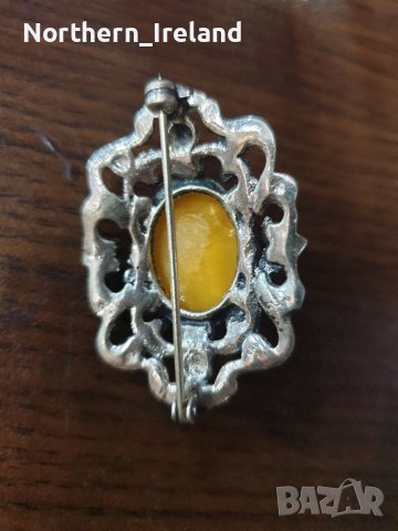 Сребърна брошка с кехлибар , снимка 2 - Антикварни и старинни предмети - 38748137