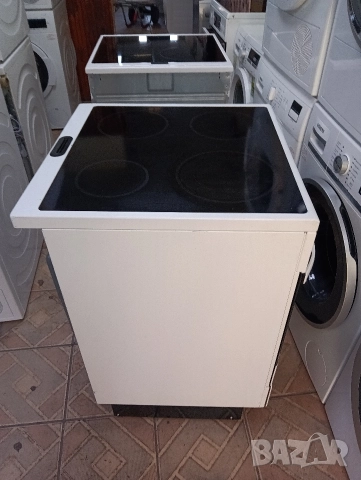 Свободно стояща печка с керамичен плот VOSS Electrolux с две години гаранция!, снимка 3 - Печки, фурни - 52676398