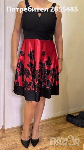 Рокля червена и черно с цветя, снимка 2 - Рокли - 52015968